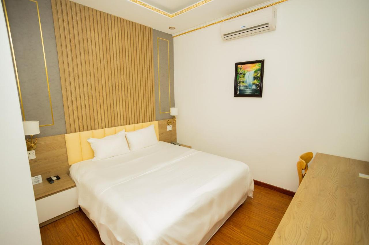 Hoang Loc Hotel バンメトート エクステリア 写真