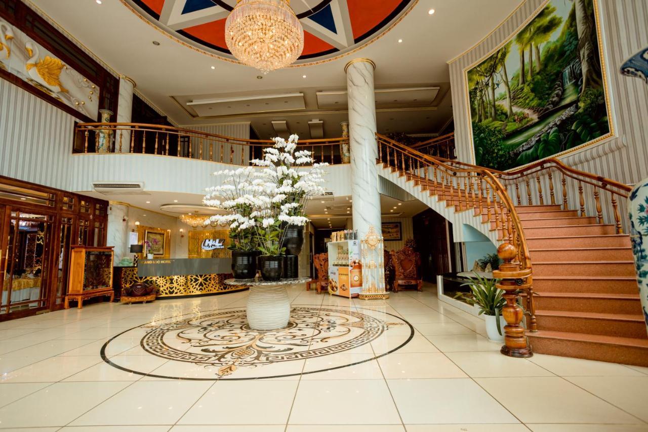 Hoang Loc Hotel バンメトート エクステリア 写真