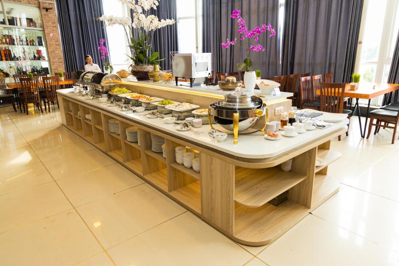 Hoang Loc Hotel バンメトート エクステリア 写真