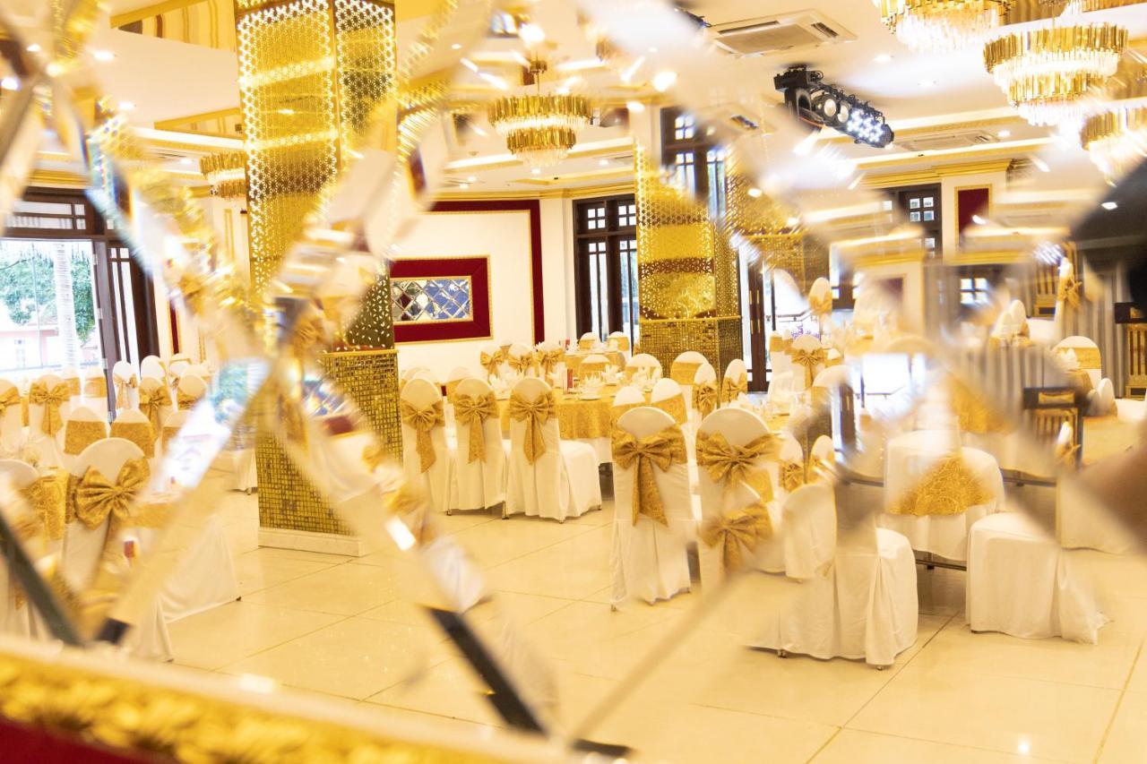 Hoang Loc Hotel バンメトート エクステリア 写真
