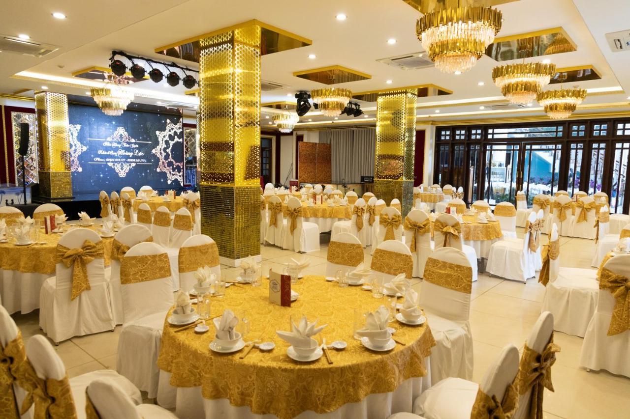 Hoang Loc Hotel バンメトート エクステリア 写真