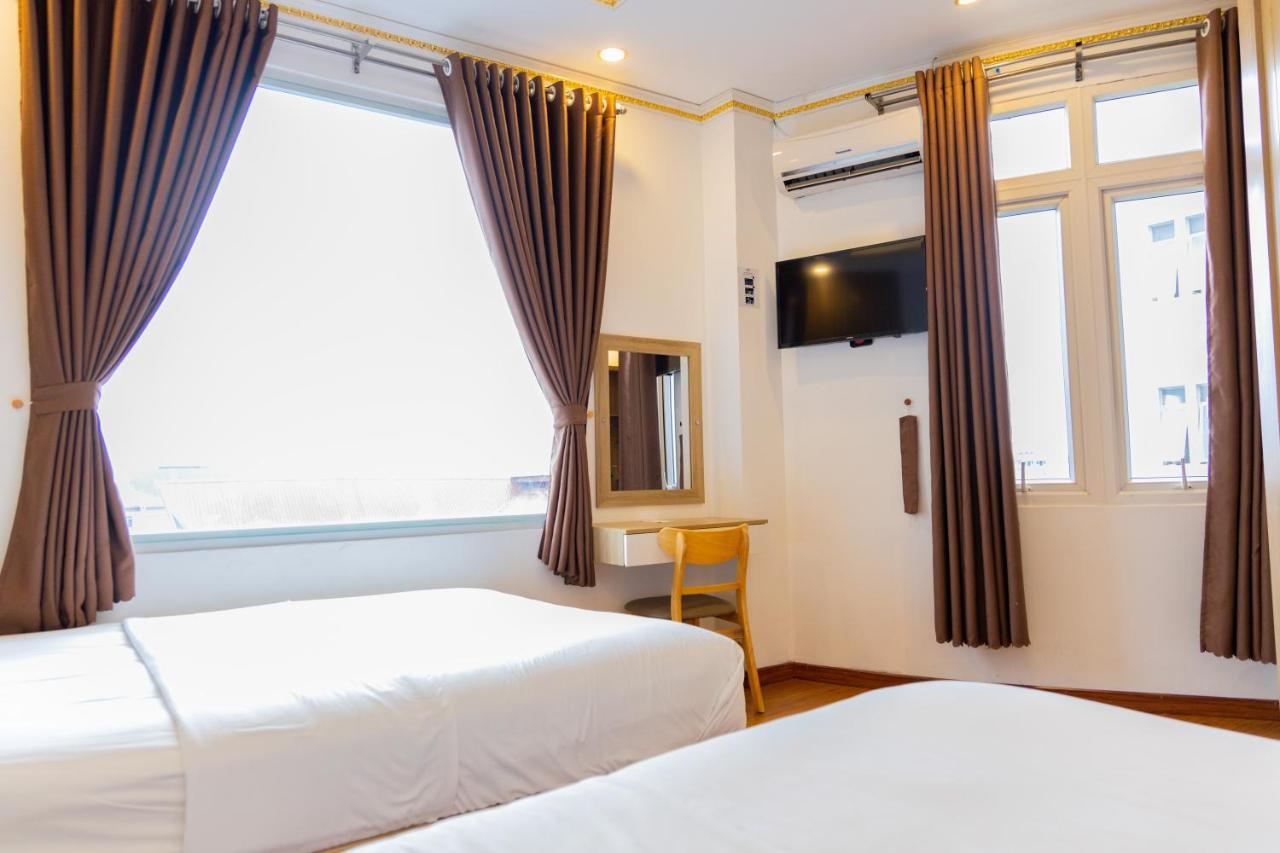 Hoang Loc Hotel バンメトート エクステリア 写真