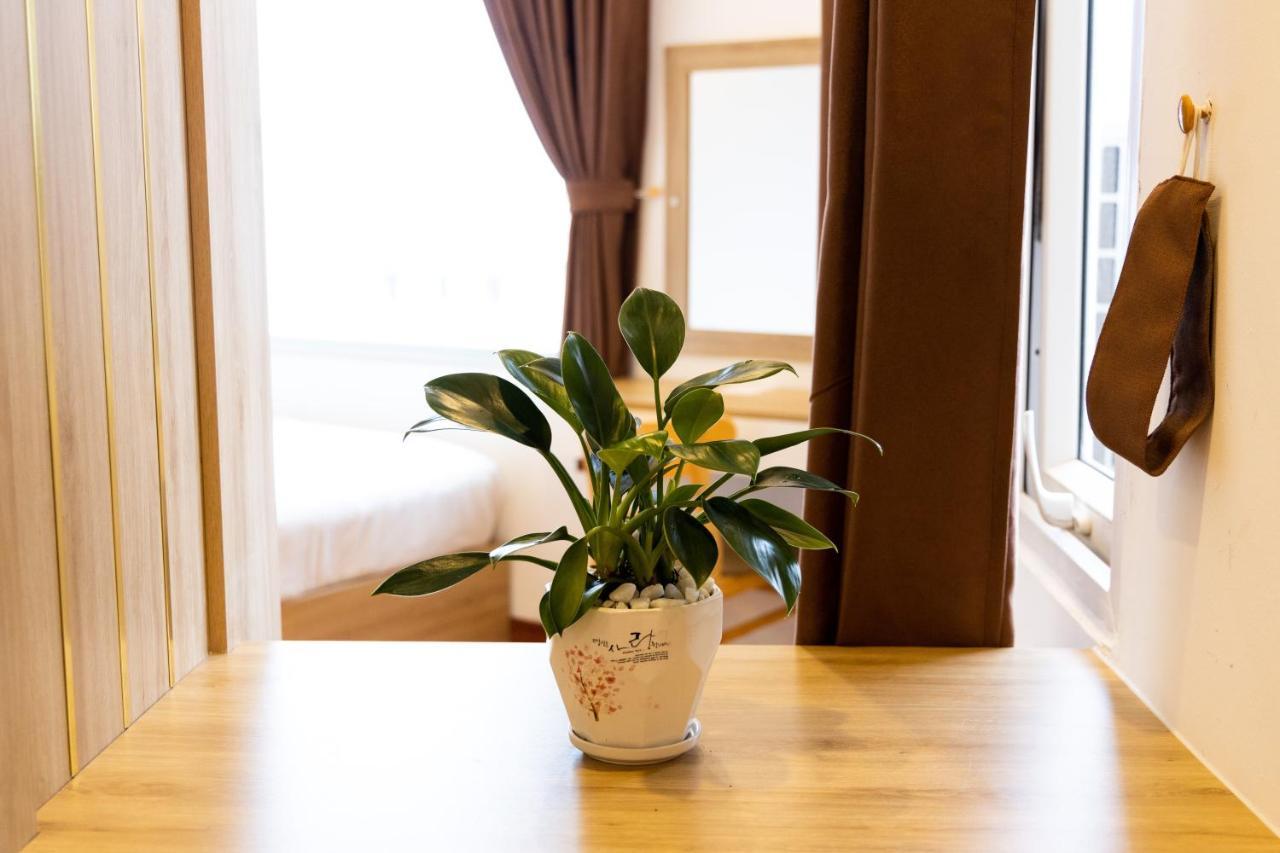Hoang Loc Hotel バンメトート エクステリア 写真